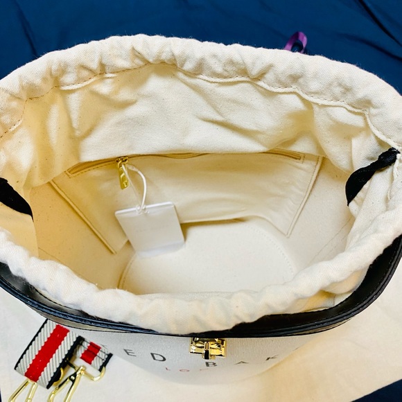 Ted Baker Jettia Canvas padlock detail bucket bag - Picture 8 of 12